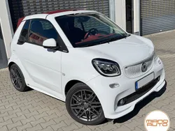 Tridionsicherheitszelle weiss Gebraucht 2019 Smart ForTwo Cabrio Brabus Cabrio | 39.990 €