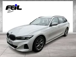 Weiß Gebraucht 2023 BMW 318 Limousine | 32.850 € (Fairer Preis)