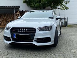 Weiß Gebraucht 2015 Audi S3 Sport Limousine | 24.600 € (Fairer Preis)