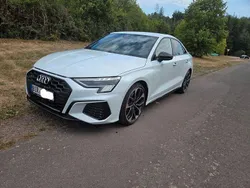 Weiß Gebraucht 2021 Audi S3 Sport Limousine | 34.200 € (Guter Preis)