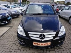Schwarz Gebraucht 2011 Mercedes B180 Van / Kleinbus | 5.900 € (Guter Preis)