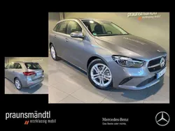 Grau Gebraucht 2024 Mercedes B200 Progressive Van / Kleinbus | 34.900 € (Teuer)