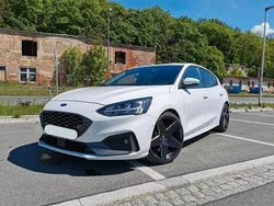 Weiß Gebraucht 2019 Ford Focus Sport Limousine | 17.380 € (Etwas zu teuer)