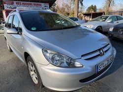 Grau Gebraucht 2004 Peugeot 307 Kombi | 1.999 € (Fairer Preis)