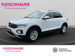 Weiss Gebraucht 2024 VW T-Roc Life SUV | 22.980 € (Guter Preis)