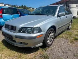 Grau Gebraucht 2002 Volvo V40 Kombi | 1.590 € (Fairer Preis)