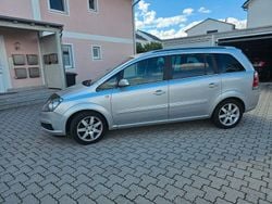 Silber Gebraucht 2005 Opel Zafira Edition Van / Kleinbus | 1.950 € (Guter Preis)