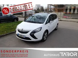 Schneeweiss/summitwhite/arctic Gebraucht 2015 Opel Zafira Tourer Van / Kleinbus | 7.485 € (Superpreis)