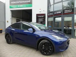 Blau Gebraucht 2024 Tesla Model Y SUV | 36.800 € (Guter Preis)