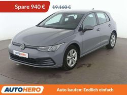 Mondsteingrau Gebraucht 2021 VW Golf VIII Life Limousine | 18.220 € (Fairer Preis)