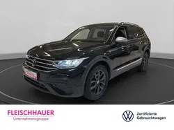 Schwarz Gebraucht 2024 VW Tiguan Allspace Life SUV | 43.980 € (Fairer Preis)