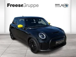 Schwarz Gebraucht 2022 Mini Cooper SE Kleinwagen | 21.490 € (Teuer)