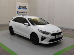 Weiß Gebraucht 2021 Kia Ceed Kleinwagen | 17.400 € (Fairer Preis)