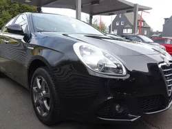 Schwarz Gebraucht 2012 Alfa Romeo Giulietta Super Kleinwagen | 2.990 € (Superpreis)