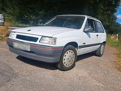 Weiß Gebraucht 1991 Opel Corsa Swing Kleinwagen | 4.000 €