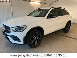 Weiß Gebraucht 2021 Mercedes GLC300e AMG SUV | 37.350 € (Fairer Preis)