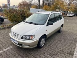 Beige Gebraucht 1997 Toyota Picnic Van / Kleinbus | 7.450 €