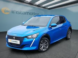 Blau Gebraucht 2021 Peugeot e-208 Allure Kleinwagen | 17.949 €