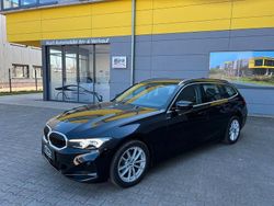 Schwarz Gebraucht 2022 BMW 318 Shadowline Limousine | 27.990 € (Fairer Preis)