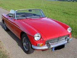 Rot Gebraucht 1973 MG B Cabrio | 14.200 €