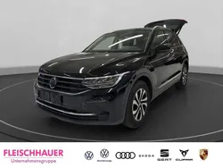 Schwarz Gebraucht 2022 VW Tiguan Active SUV | 28.980 € (Guter Preis)