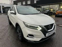 Weiß Gebraucht 2020 Nissan Qashqai N-Connecta SUV | 18.490 € (Fairer Preis)