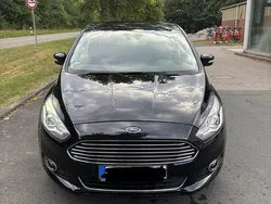 Schwarz Gebraucht 2017 Ford S-MAX S Van / Kleinbus | 12.000 € (Fairer Preis)