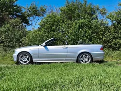 Silber Gebraucht 2003 BMW 318 Cabriolet M Sport Cabrio | 13.900 €