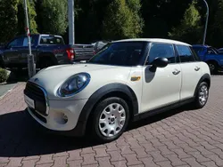 Weiß Gebraucht 2015 Mini ONE Kleinwagen | 9.990 € (Fairer Preis)