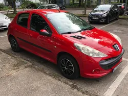 Rot Gebraucht 2009 Peugeot 206+ Kleinwagen | 2.600 € (Fairer Preis)