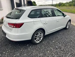 Weiß Gebraucht 2015 Seat Leon ST Kombi | 5.355 €