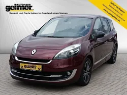 Rot Gebraucht 2013 Renault Scénic III Bose Edition Van / Kleinbus | 11.500 € (Etwas zu teuer)