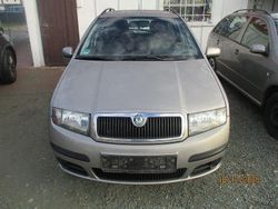 Gelb Gebraucht 2007 Skoda Fabia Ambiente Kombi | 2.000 € (Guter Preis)