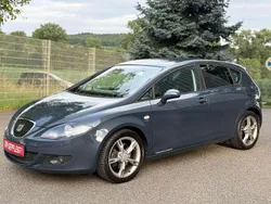 Grau Gebraucht 2009 Seat Leon Limousine | 5.450 € (Teuer)
