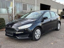Schwarz Gebraucht 2015 Ford Focus Trend Limousine | 6.850 € (Superpreis)