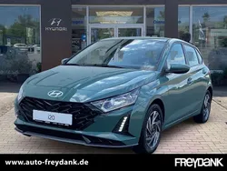 Mangrove green Neu 2025 Hyundai i20 Trend Limousine | 22.299 € (Guter Preis)