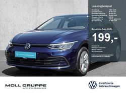 Blau Gebraucht 2021 VW Golf VIII Life Limousine | 21.490 € (Guter Preis)