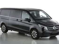 Schwarz Gebraucht 2023 Mercedes V300 Avantgarde Van / Kleinbus | 58.490 € (Superpreis)