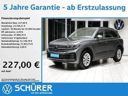 Grenadillschwarz metallic Gebraucht 2024 VW Touareg Style SUV | 62.386 € (Superpreis)