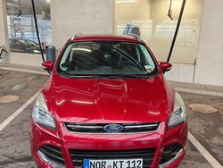 Rot Gebraucht 2015 Ford Kuga SYNC Edition SUV | 12.000 € (Etwas zu teuer)