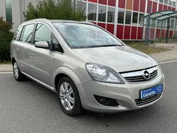 Gebraucht 2009 Opel Zafira Innovation Van / Kleinbus | 5.450 € (Teuer)