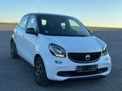 Weiß Gebraucht 2015 Smart ForFour Limousine | 6.490 € (Fairer Preis)