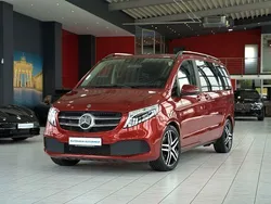 Lackfarbe hyazinthrot metallic Gebraucht 2021 Mercedes V250 Sport Van / Kleinbus | 47.980 € (Guter Preis)