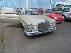 Silber Gebraucht 1963 Mercedes 220 | 14.000 €