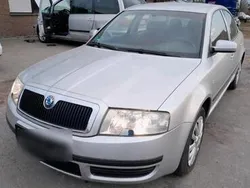 Silber Gebraucht 2003 Skoda Superb Limousine | 1.999 € (Superpreis)
