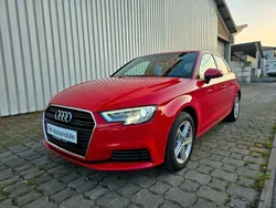 Rot Gebraucht 2016 Audi A3 Sportback Basis Limousine | 12.990 € (Fairer Preis)