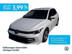 Oryxweiß perlmutteffekt Gebraucht 2024 VW Golf VIII Life Limousine | 25.530 € (Fairer Preis)