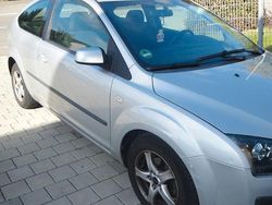 Silber Gebraucht 2005 Ford Focus Sport Limousine | 1.700 € (Superpreis)