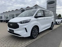Frost weiß Neu 2025 Ford Tourneo Custom Titanium Van / Kleinbus | 51.990 € (Fairer Preis)