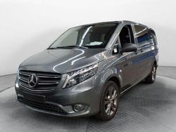 Grau Gebraucht 2023 Mercedes Vito Van / Kleinbus | 29.999 € (Etwas zu teuer)